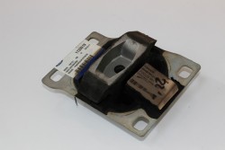 Focus 1998 - 2005 Arası, Connect 2002 - 2013 Arası  Şanzuman Üst Kare Takozu - 98AB 7M121 NB - 2