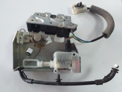 Mondeo 2002 - 2006 Arası Dört Kapı Sedan Arka Bagaj Kilidi - 2S71 F43102 AD - 3