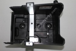 Orjinal - Fiesta 2008-...<br>Akü Alt Tablası Benzinli <br> 8V21 10723 AC